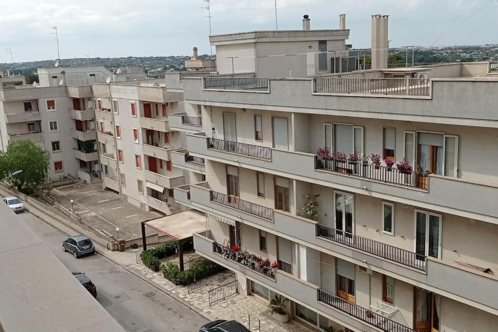 Appartamento Terrazza Bella Vista ชิสแตร์นีโน ภายนอก รูปภาพ